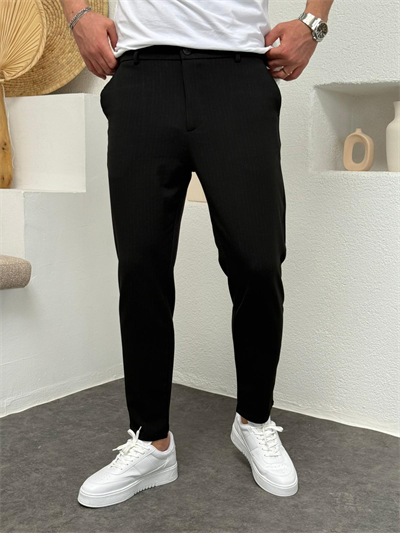 Siyah Çizgi Detay Slimfit Pantolon