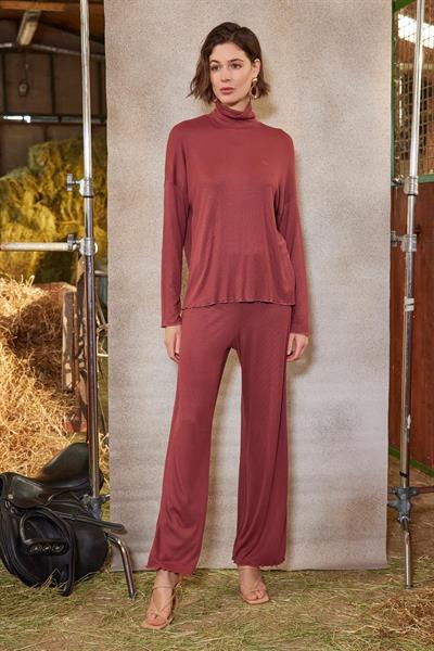 Balıkçı Yaka Çizgi Desenli Alt Üst Takım