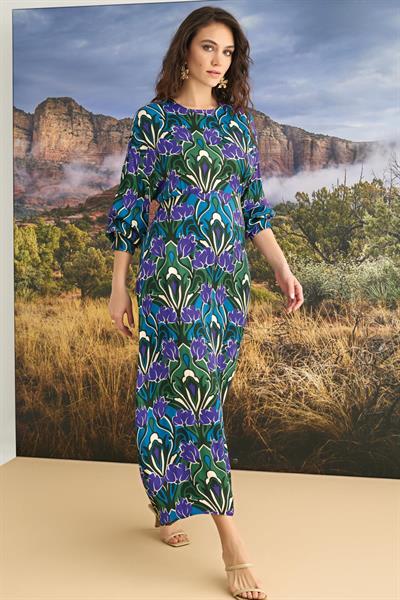 Çiçek Desenli Truvakar Kollu Saten Elbise