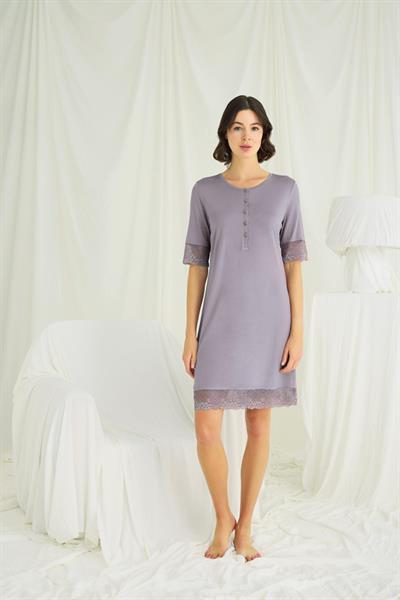 Dantel Detaylı Kısa Kollu ve Önü Düğmeli Gecelik