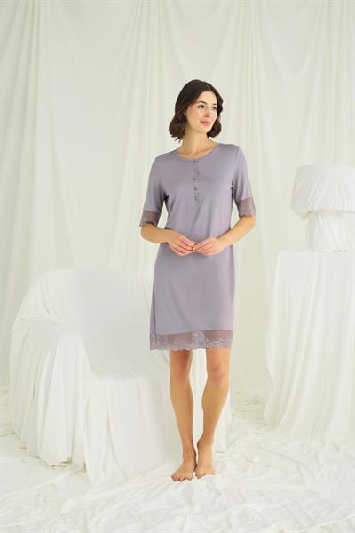 Dantel Detaylı Kısa Kollu ve Önü Düğmeli Gecelik