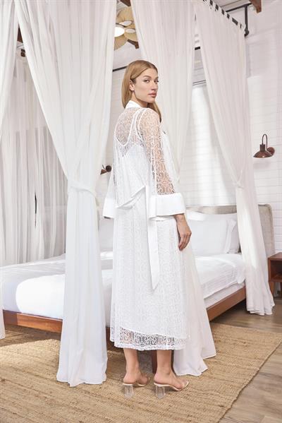 Dantelli ve Dekolteli Saten Sabahlık Takımı