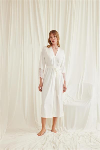 Dantelli ve Kuşaklı Sabahlık