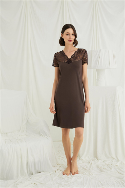 Kısa Kollu ve Dantelli V Yaka Gecelik