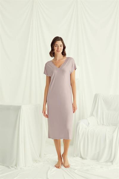 Yakası Dantelli Kısa Kollu Gecelik