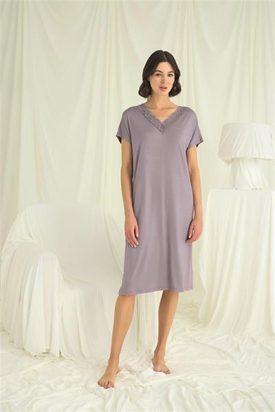 Yakası Dantelli Kısa Kollu Gecelik