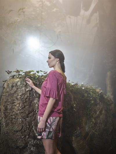 Yaprak Desenli Kolu Fırfırlı Saten Alt Üst Takım