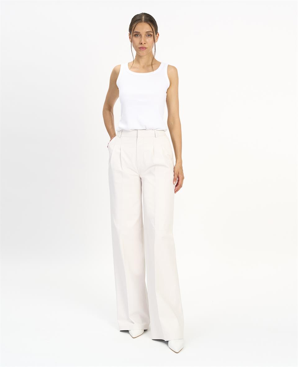 K14442 | LEATHER TWO-PLEATED WIDE LEG PANTS