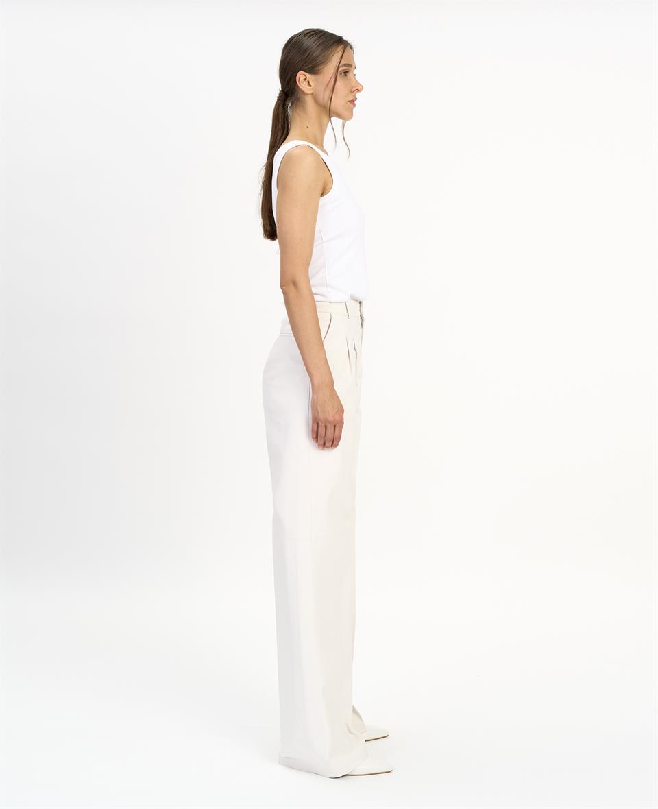 K14442 | LEATHER TWO-PLEATED WIDE LEG PANTS