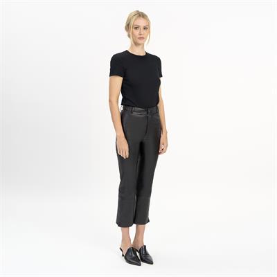 K14423 | Leather Capri
