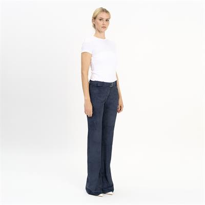 K14428 | Leather Trapese Leg Pants