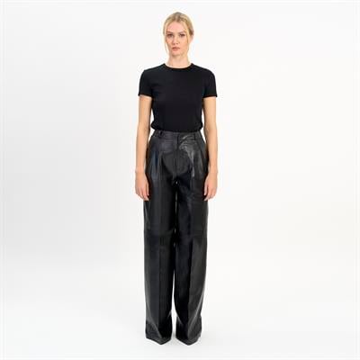 K14442 | Leather Two-Pleated Wide Leg Pants