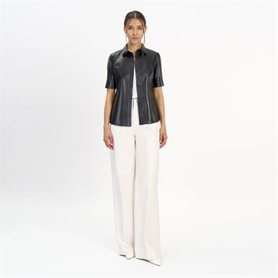 K14457 | Leather Classic Short Sleeve Shirt
