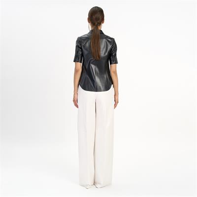 K14457 | Leather Classic Short Sleeve Shirt
