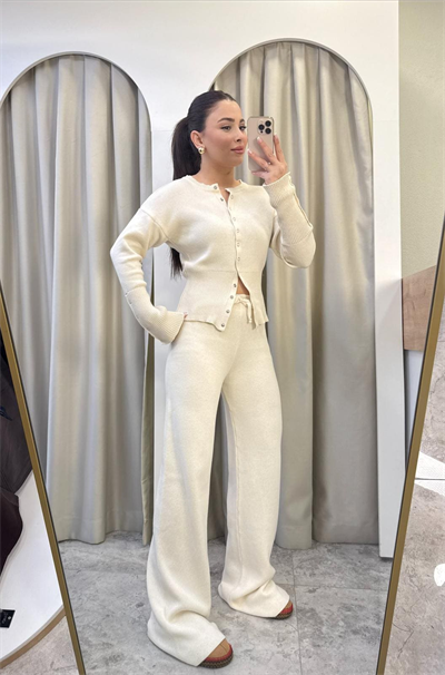 Bella Çıtçıtlı Triko Takım Krem