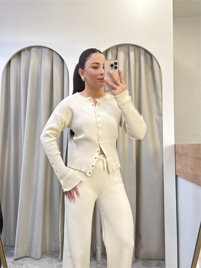 Bella Çıtçıtlı Triko Takım Krem