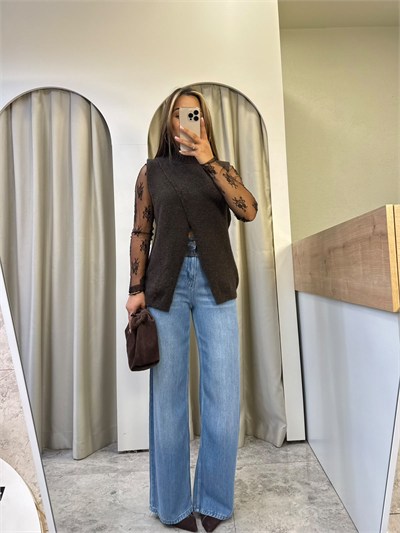 Clover Kahve Dantel Garnili Dik Yaka Süveter