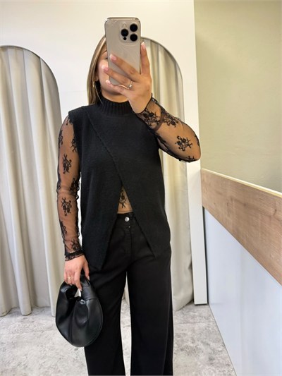 Clover Siyah Dantel Garnili Dik Yaka Süveter
