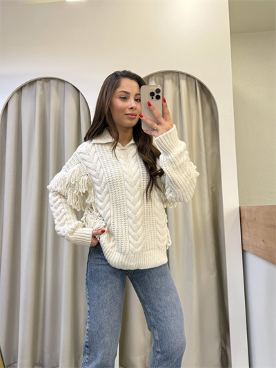 Elegan Krem Saçaklı Kazak