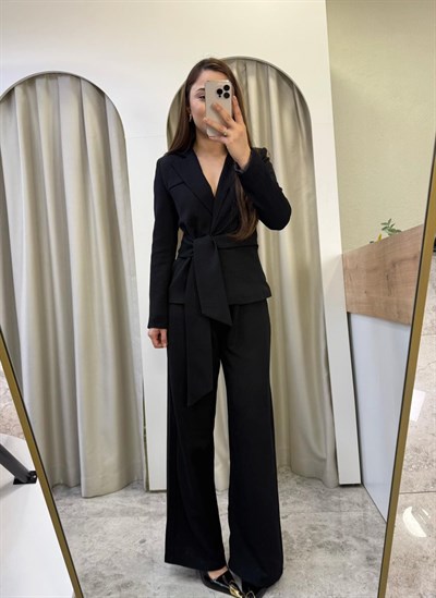 Melina Siyah Bağlamalı Blazer Takım