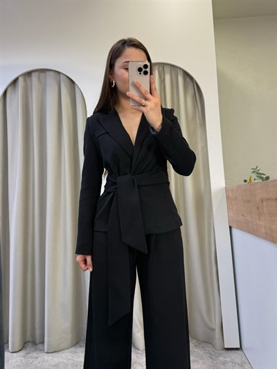 Melina Siyah Bağlamalı Blazer Takım