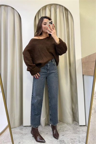 Niss Kahve Kayık Yaka Oversize Kazak