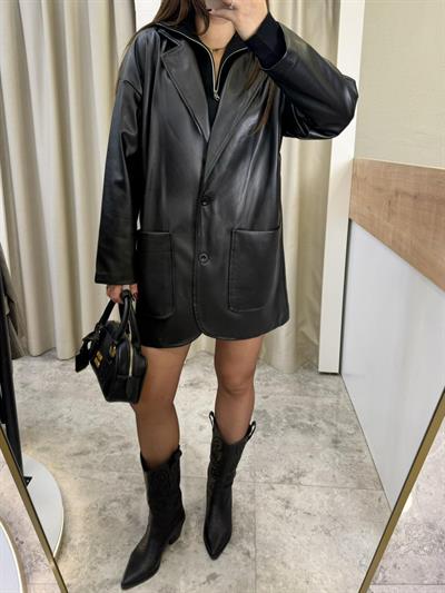 Oversize Kuşaklı Siyah Deri Ceket