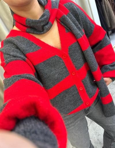 Reddy Kırmızı Çizgili Atkılı Hırka