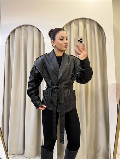 Sophie Siyah Kuşaklı Deri Ceket