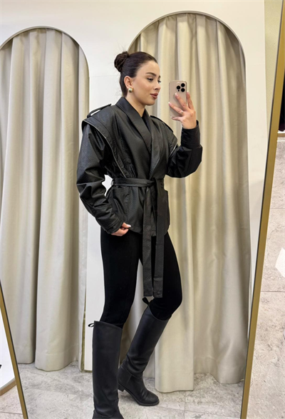 Sophie Siyah Kuşaklı Deri Ceket
