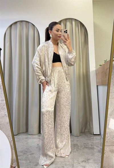 Vogue Bej Jakarlı Saten Takım