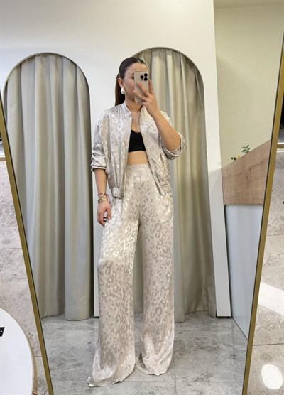 Vogue Bej Jakarlı Saten Takım