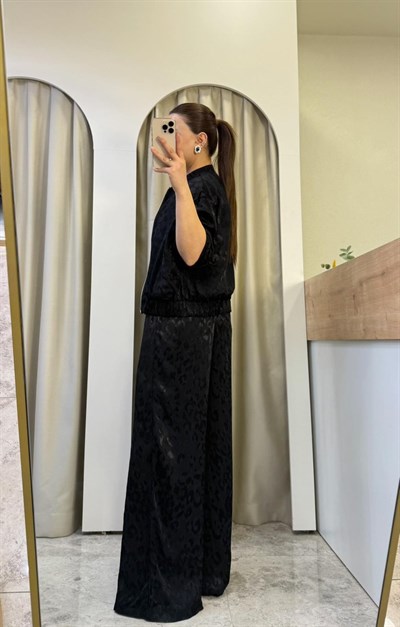 Vogue Siyah Jakarlı Saten Takım