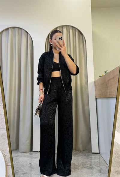 Vogue Siyah Jakarlı Saten Takım