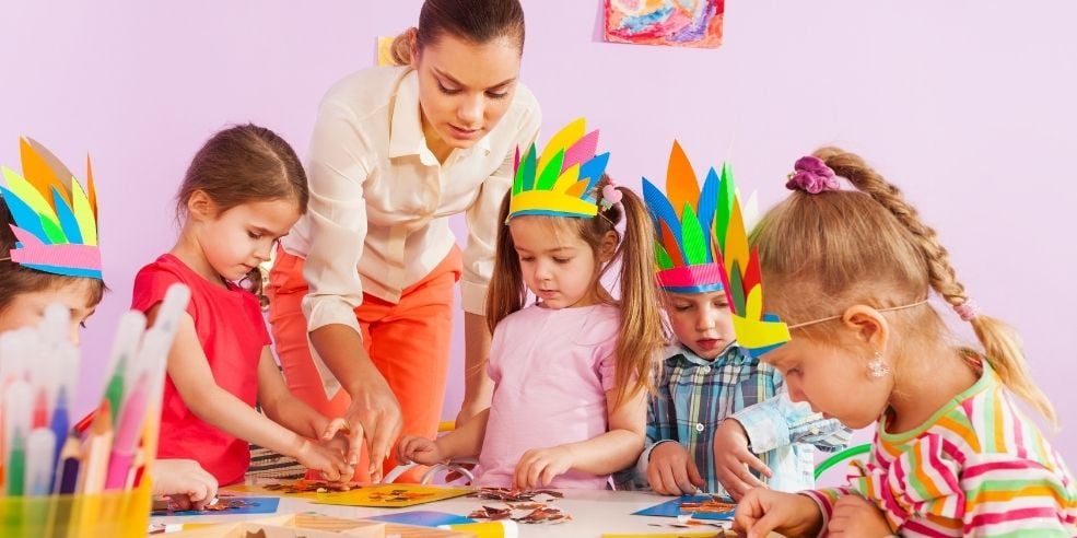 Okul Öncesi Dönemde Çocuk Giyimi Nasıl Olmalı?