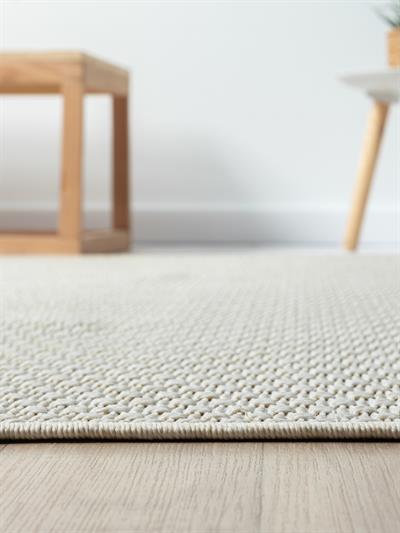 Bombay Serisi Krem Halı Minimalist Dekorasyonların Ferah Tamamlayıcısı Pati Dostu Halı