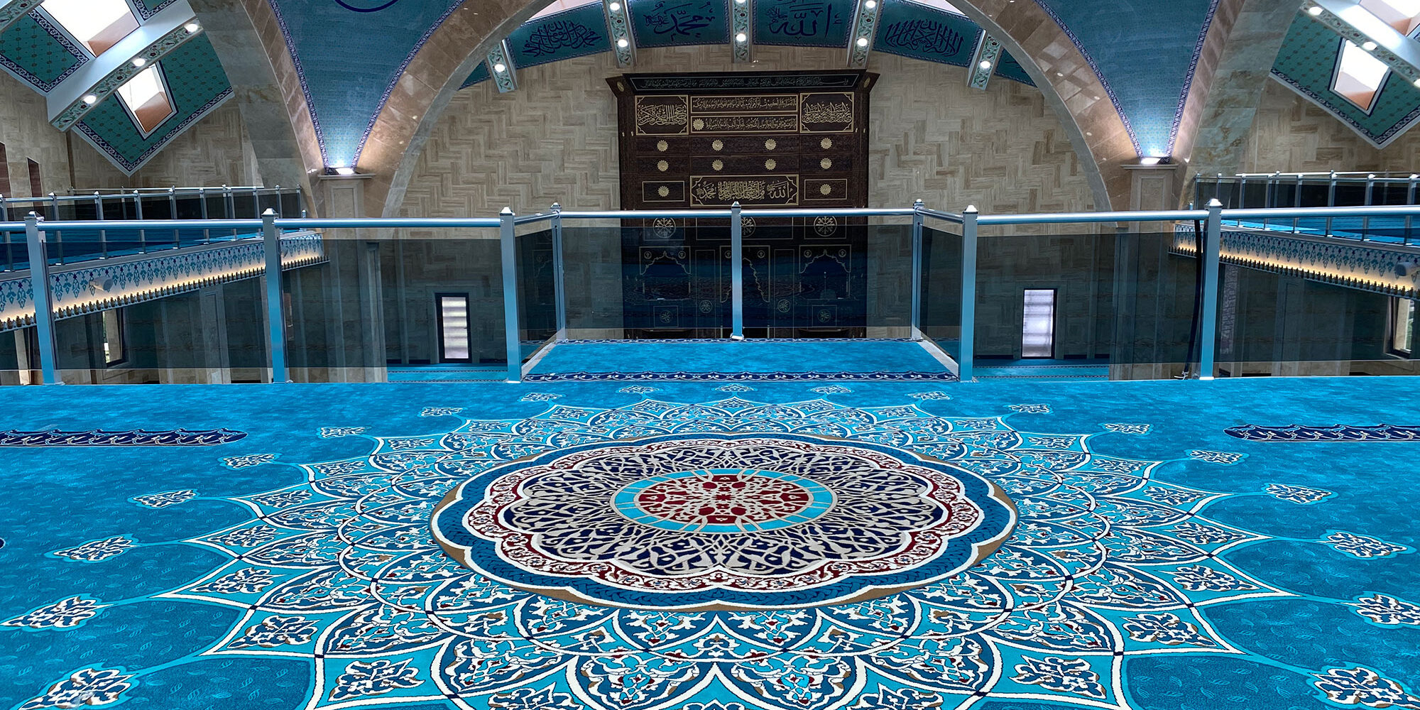Klasik desenli cami halısı örneği