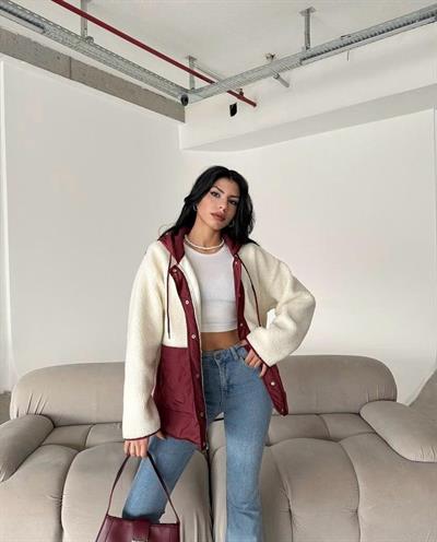   BORDO DETAYLI KREM KAPÜŞONLU PELUŞ HIRKA CEKET