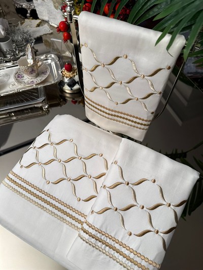 Nevresim Takımı Hürrem Model Gold Nakış (King Size)