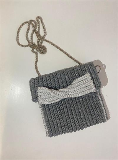 El Örgüsü ve El Yapımı Gri Fiyonk Model Zincir Askılı Omuz Çantası 20x15 cm | Şık ve Zarif Tasarım