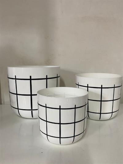 Karasu Siyah & Beyaz Karo Desenli Plastik Saksı – No:1, No:2, No:3 Dekoratif Saksı