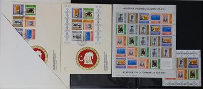 Atatürkün Doğumunun 100. Yılı Portföy 1981 - Nadir Pul Koleksiyonu