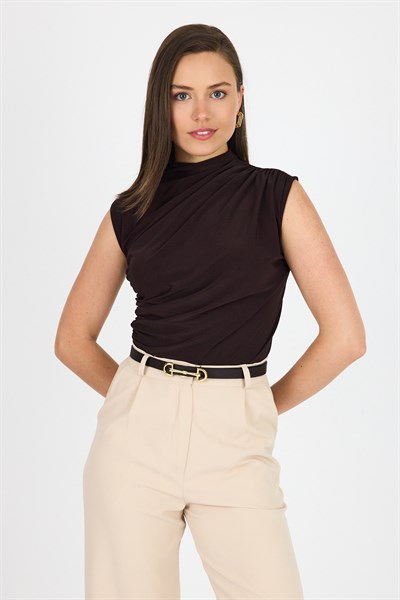 Acı Kahve Kolsuz Büzgülü Sandy Bluz 2430