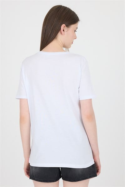 Beyaz Ayıcık Nakışlı Regular Fit Tişört 252502