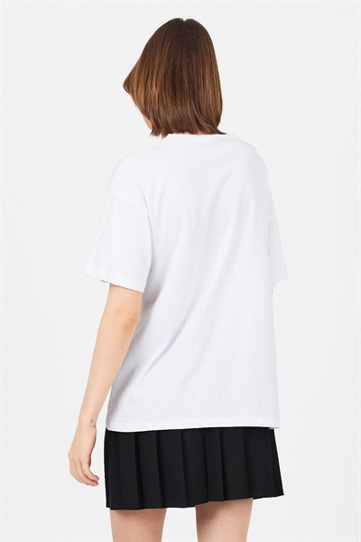 Beyaz Göğüs Yazı Baskılı Pamuklu Oversize Tişört 2150-31M