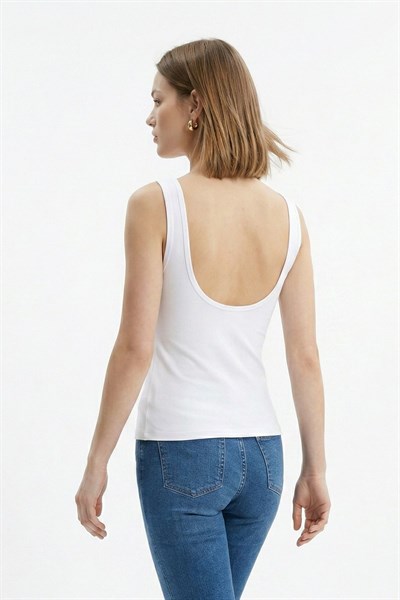 Beyaz Kalın Askılı Kare Yaka Atlet 344