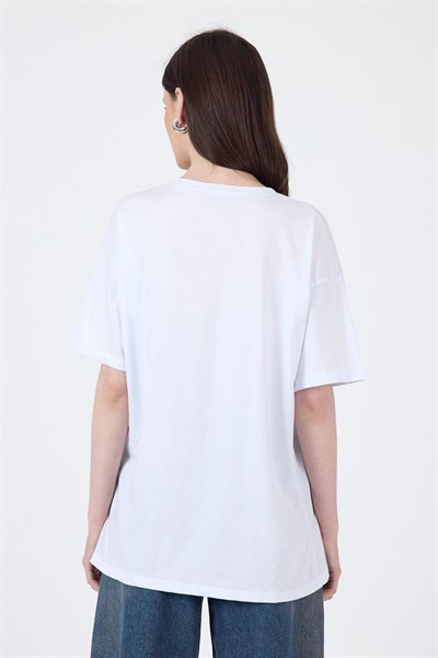 Beyaz Yazı Baskılı Pamuklu Oversize Tişört 2150-3M