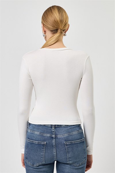 Ekru Bisiklet Yaka Kurdele Aplike Detaylı Kadın Crop Body 8264A