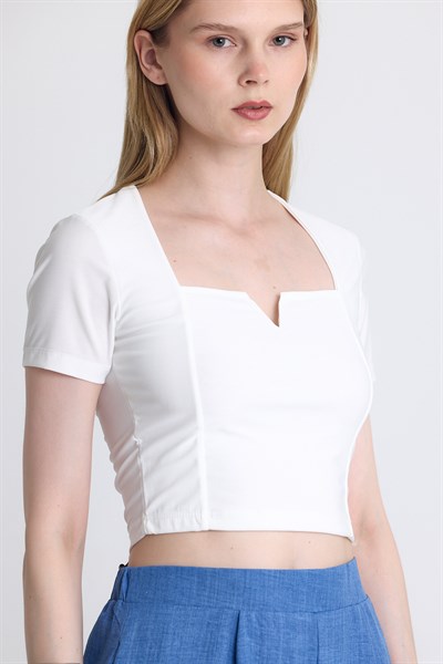 Ekru Kare Yaka V Kesim Detaylı Crop Bluz 10432