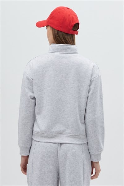Gri Dik Yaka Önü Fermuar Detaylı Kadın Sweatshirt 3110A